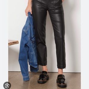 Kut from the Kloth Reese Black coated jeans size 6